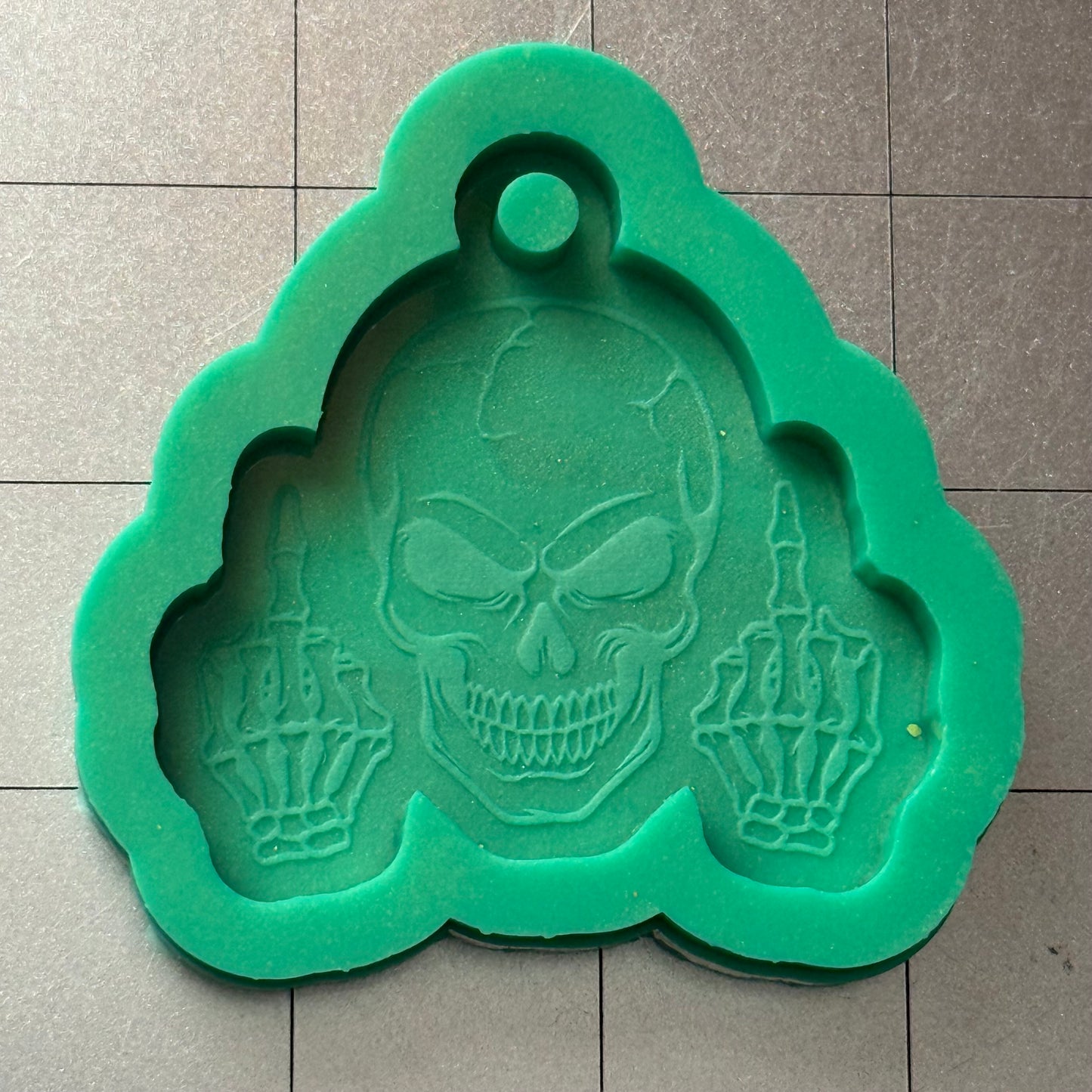 Skull Fingers Keychain Mold