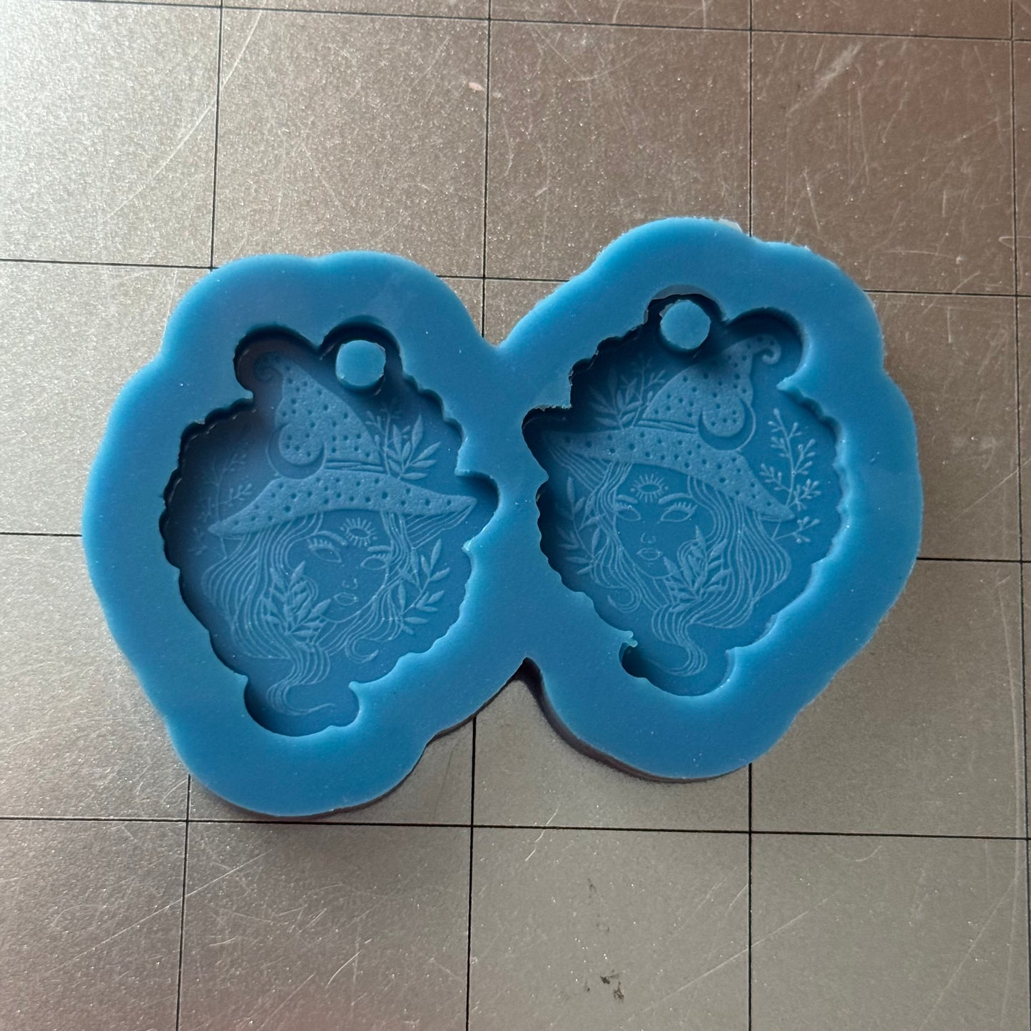 Gretchen Witchy Earrings Mold