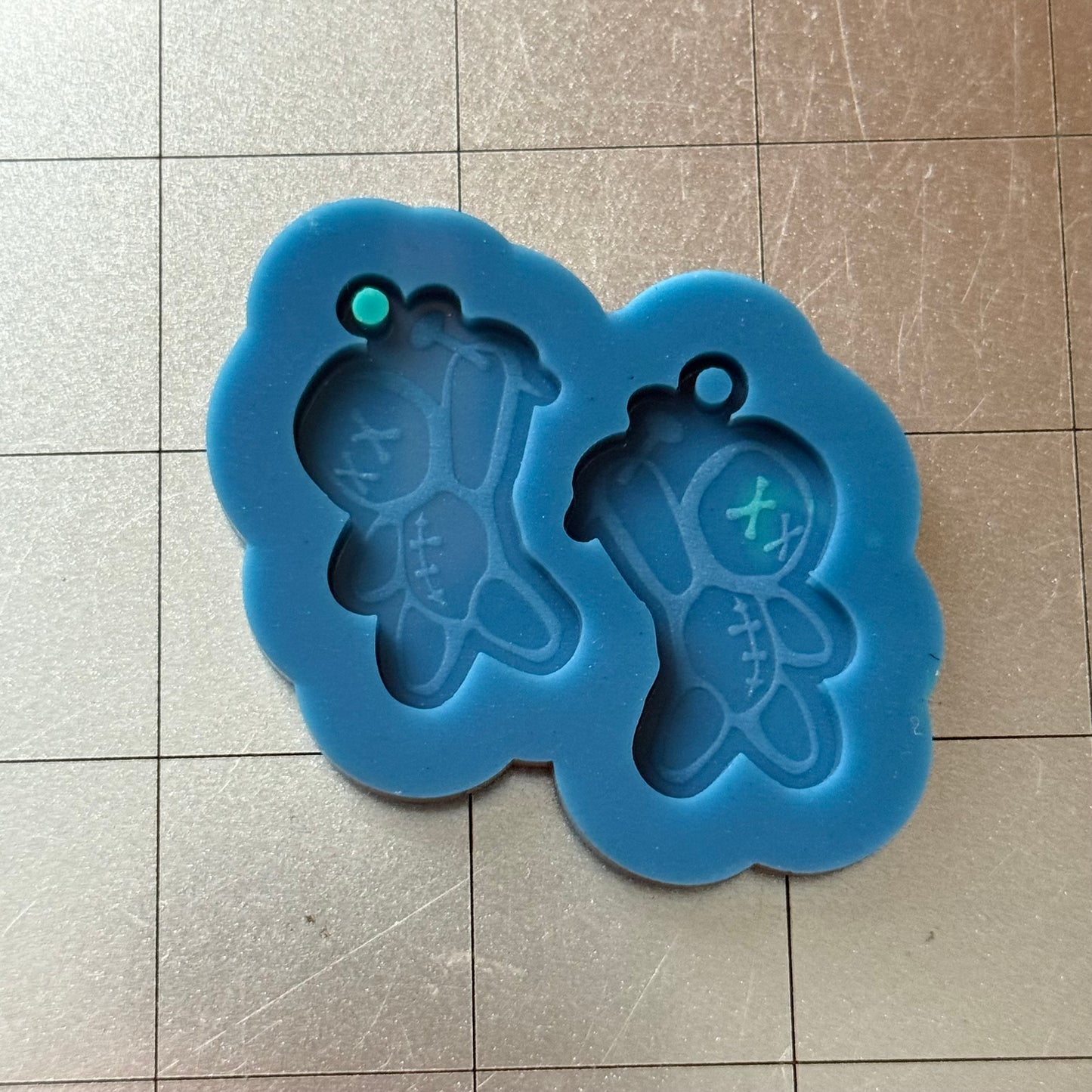 Hanging Dolls Earrings Mold