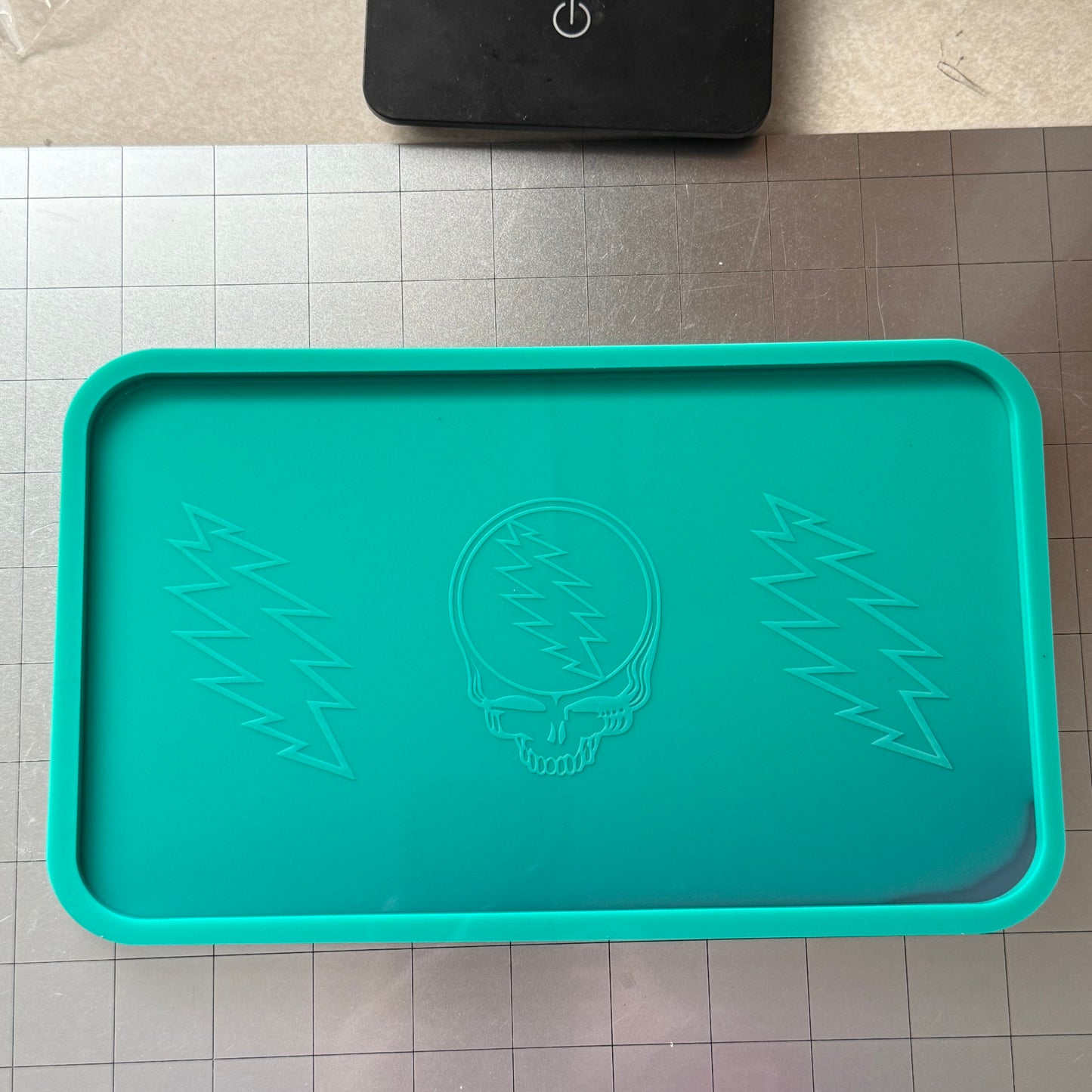Lightning Bear Flat Mold