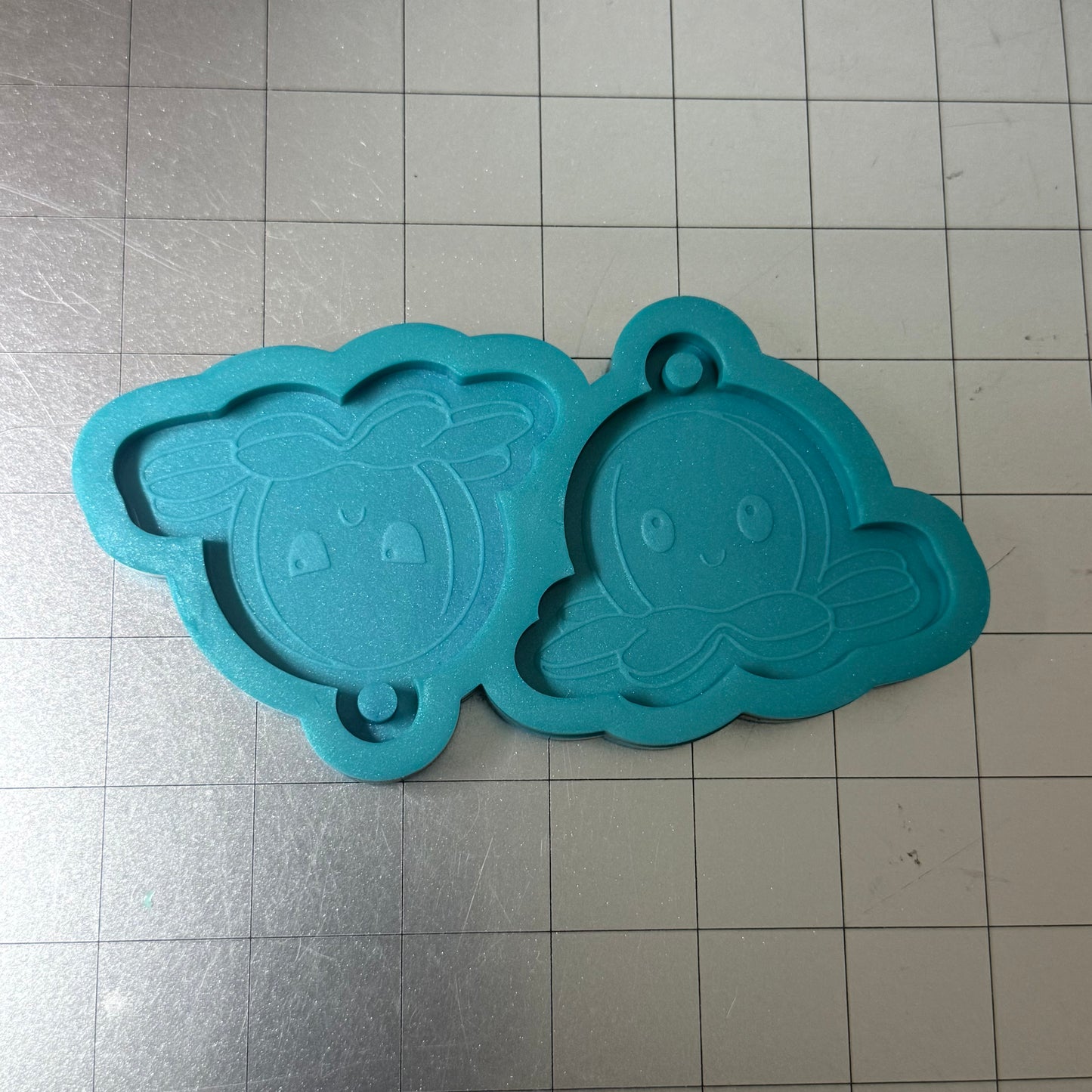 Happy / Angry Octopus Keychain Palette Mold