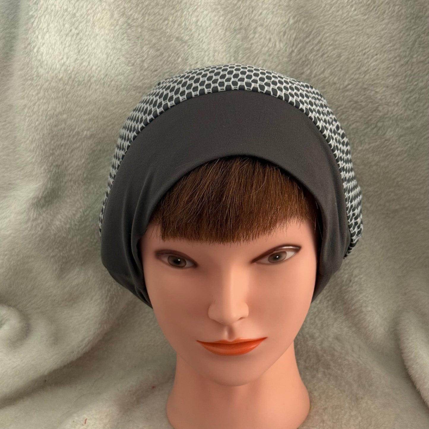 Steel Mood Slouch Beanie – Upcycled Everyday Hat