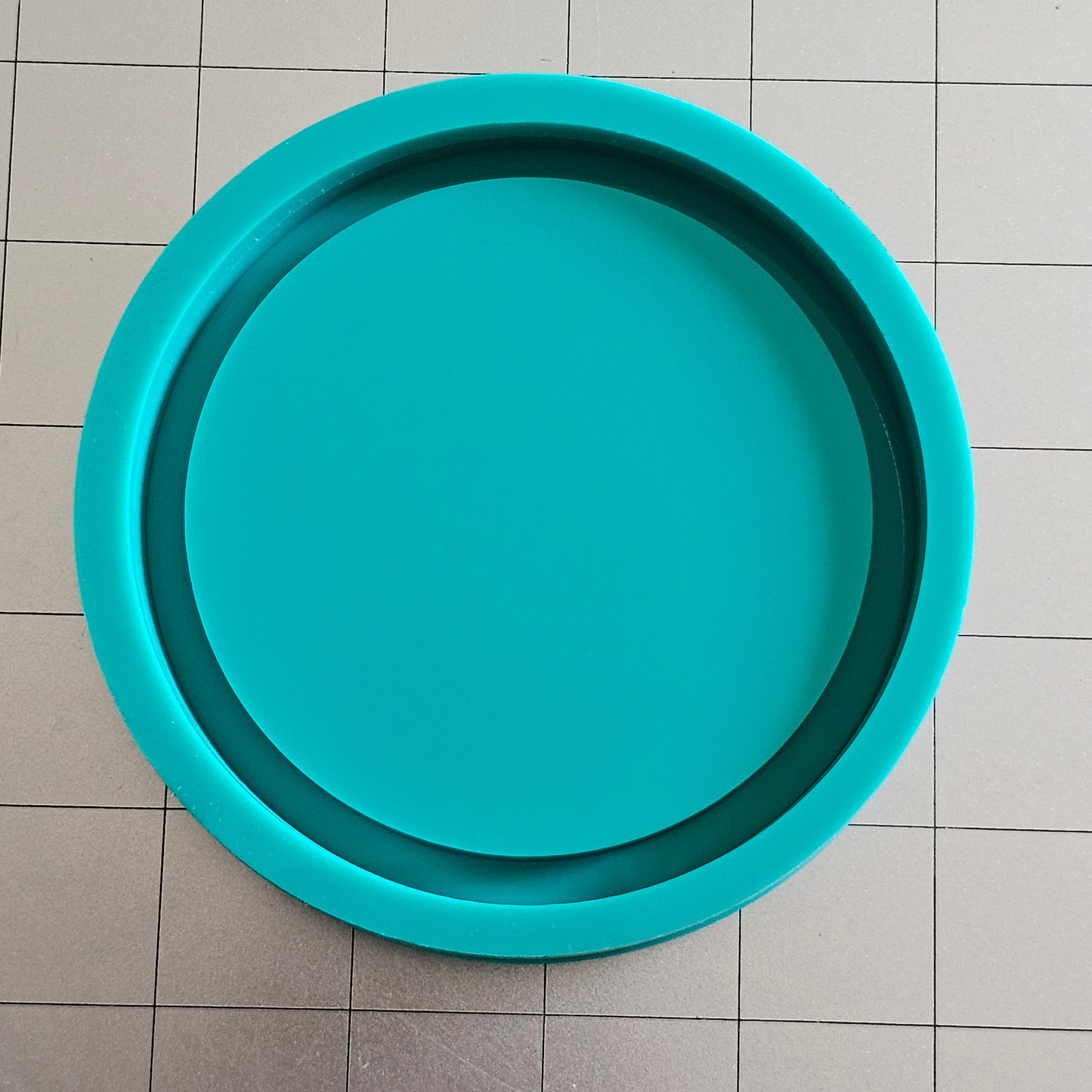 Circle Coaster w/ Lip Mold