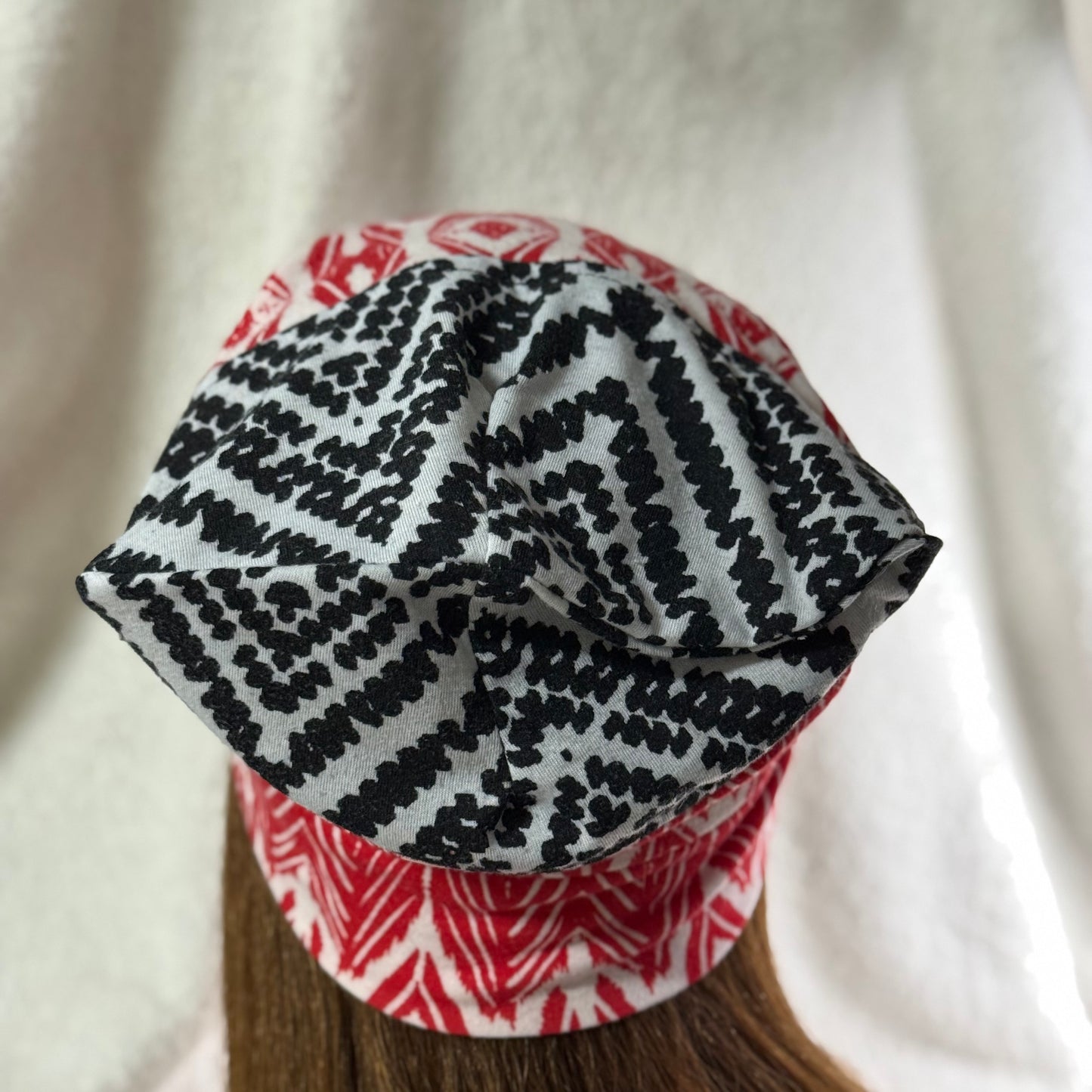 Black & Red Geometric Lightweight Slouch Beanie – Upcycled Everyday Hat