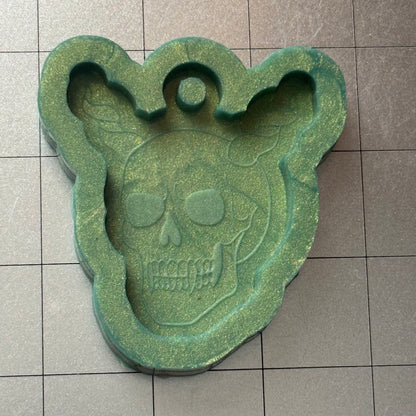 Horned Skull Keychain Mold