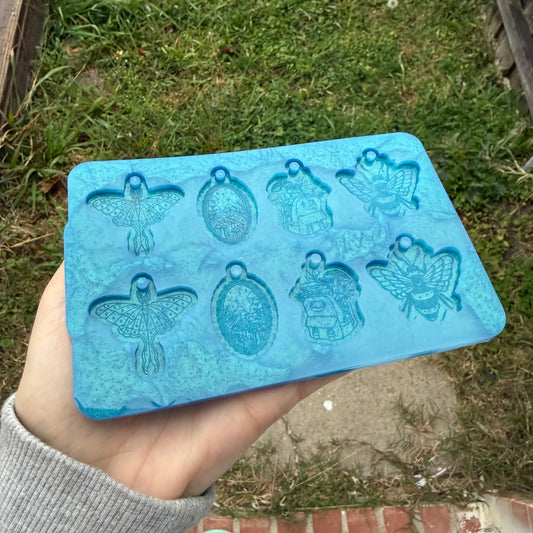 Goblincore Earring Palette Mold