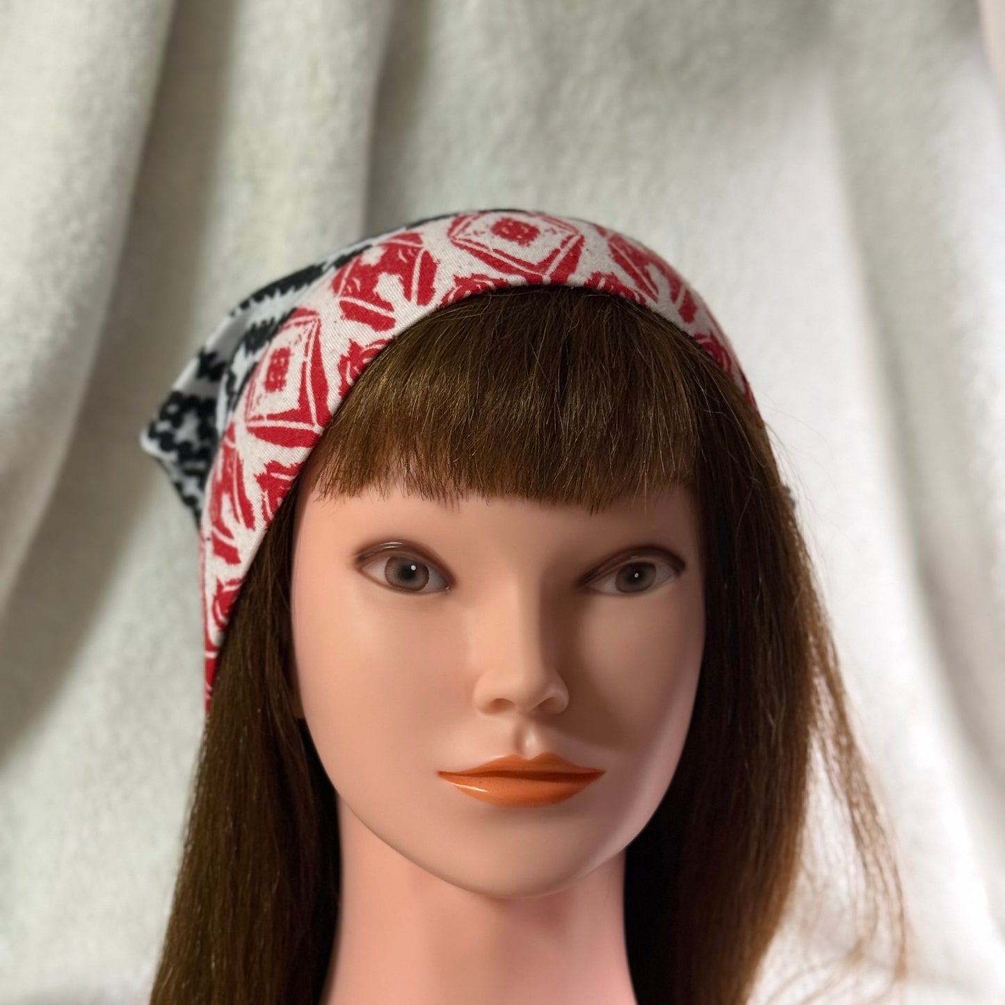 Black & Red Geometric Lightweight Slouch Beanie – Upcycled Everyday Hat
