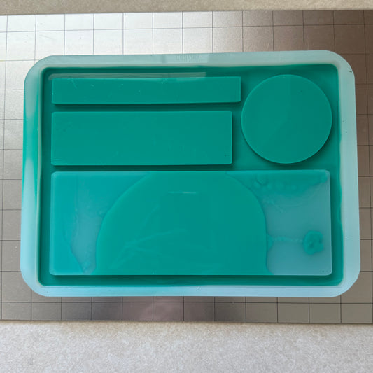 Destash Large Rolling Tray Mold - used & b grade