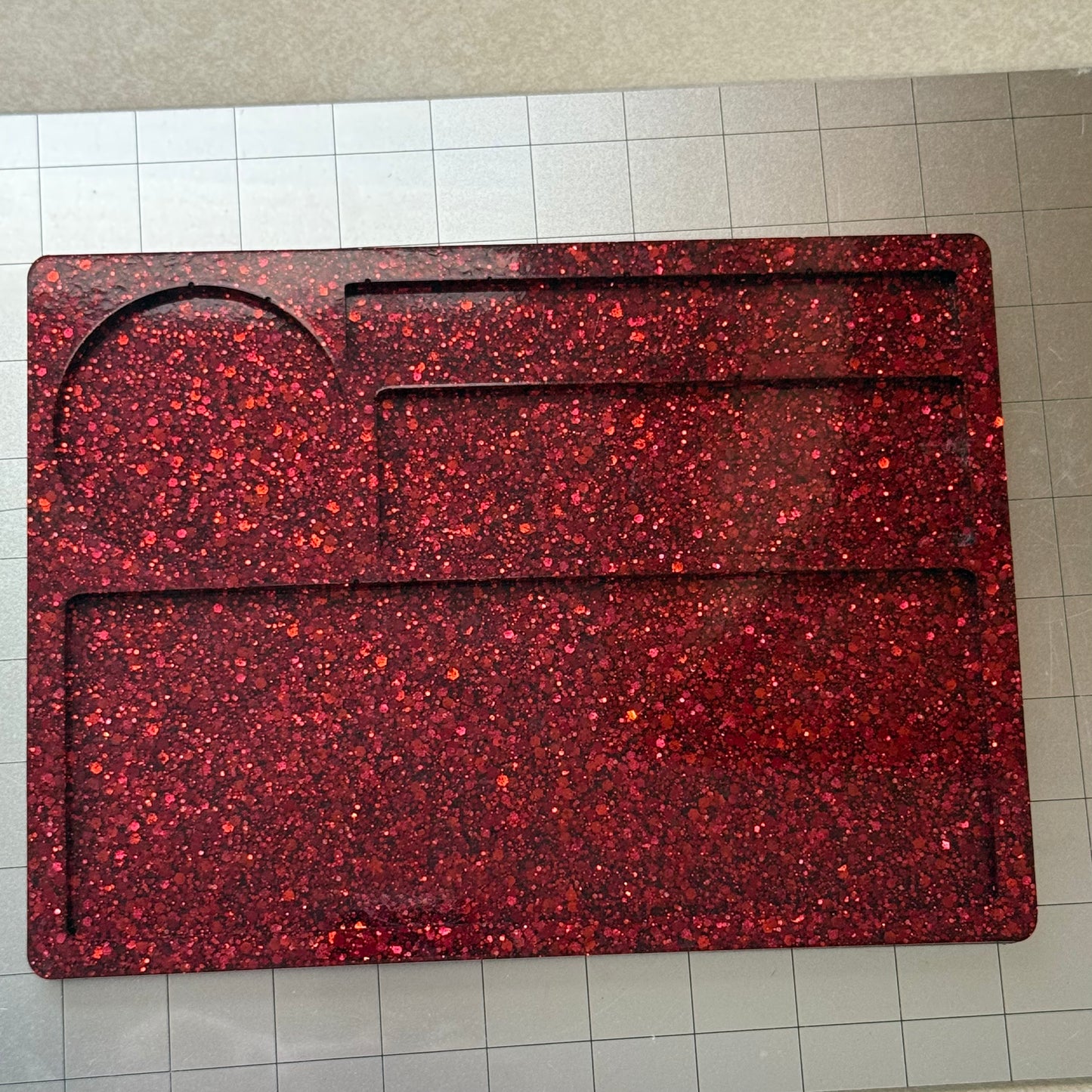 Red Glitter Resin Rolling Tray